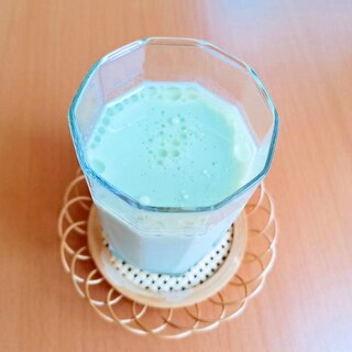 エゴマ油入り☆青汁ヨーグルトミルク